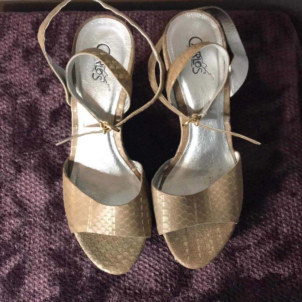 Carlos Santana Wedge sandals